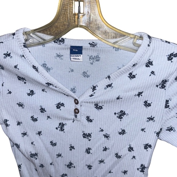 Old Navy | GIRLS | Floral Print V-Neck Long Sleeve Top - Picture 3 of 3